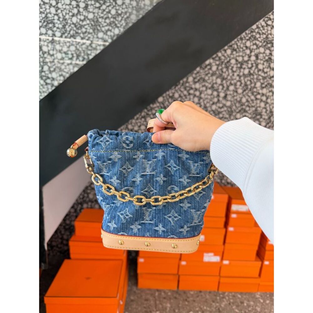 Louis Vuitton Women Pre-Loved Bag Brand New Condition